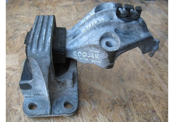 подушка, опора двигуна права Renault Grand Scenic III, Scenic III, Megane III, Fluence 1.5 dci, 112100020R